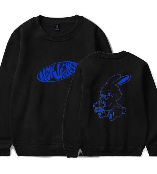 NewJeans New Jeans Oval Bunny Badge Sweatshirt